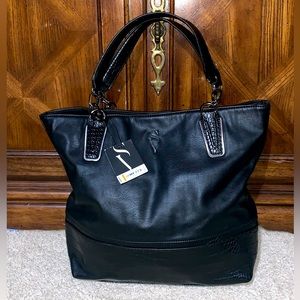 Simply Vera Vera Wang Black Purse. NWT.